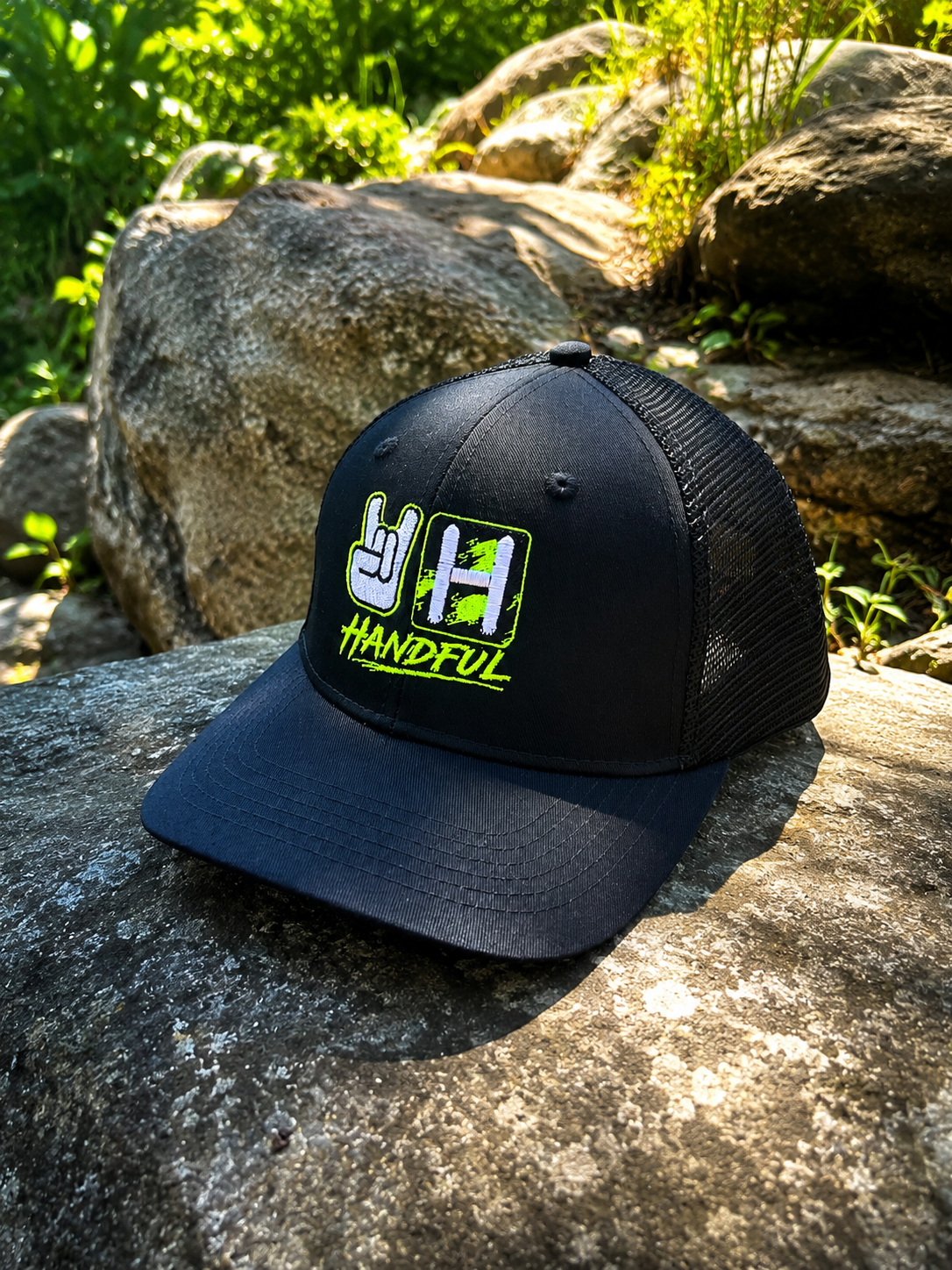 Handful Element Wear – Modern Style