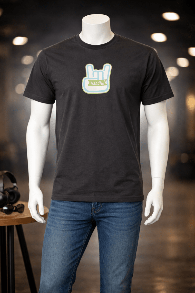 Handful TEE - HANDFUL